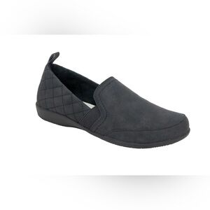 New in Box JSport Women's Casual Memory Foam Slip On Shoe Black Size 8